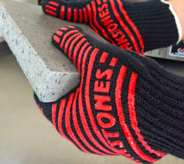 SafeHands Oven Gauntlets (Medium)